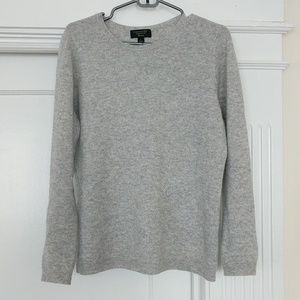 grey cashmere crew neck sweater